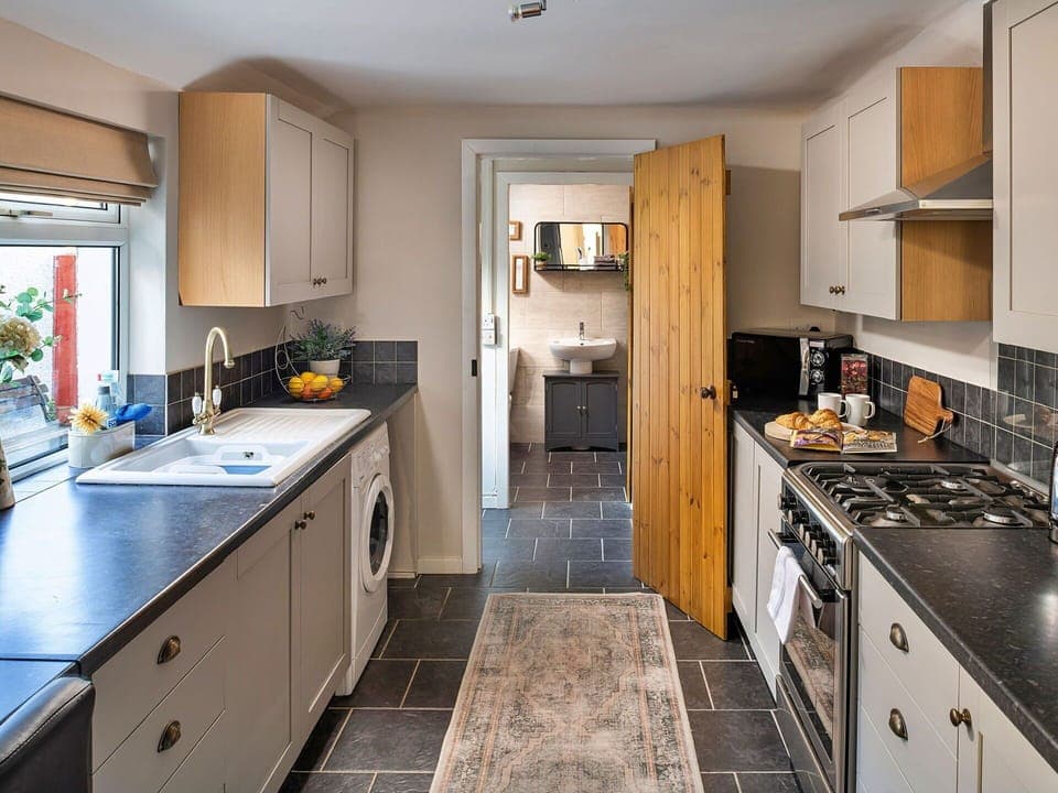 Apartment, Balcony, Shade, Marina, Hotel, Dock