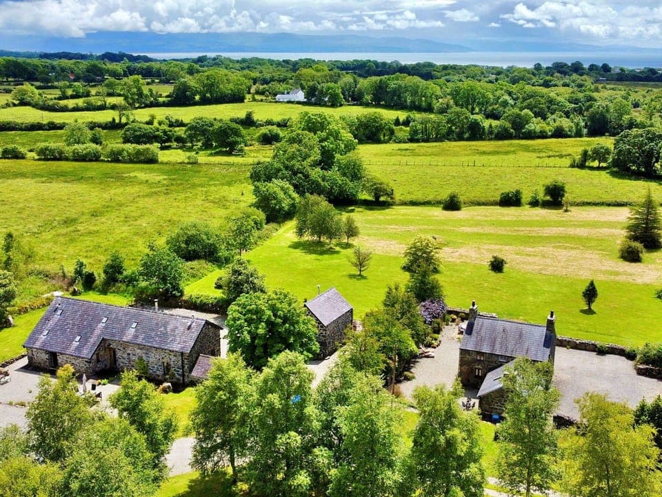 Apartment, Balcony, Shade, Marina, Hotel, Dock