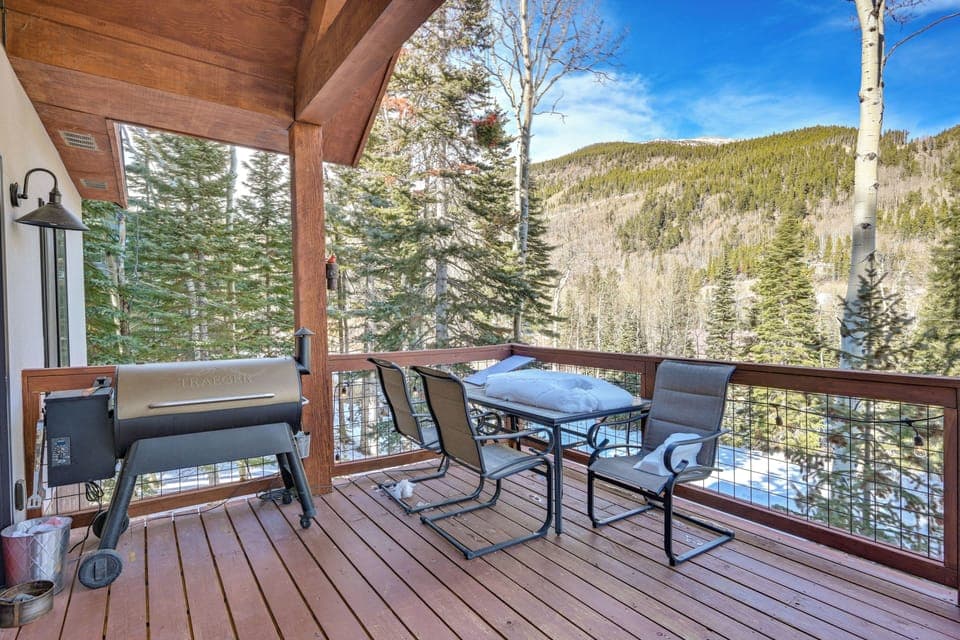 Salida Vacation Rental | 2BR | 2BA | Stairs Required | 1,350 Sq Ft
