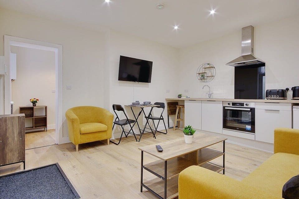 Living Room / Lounge