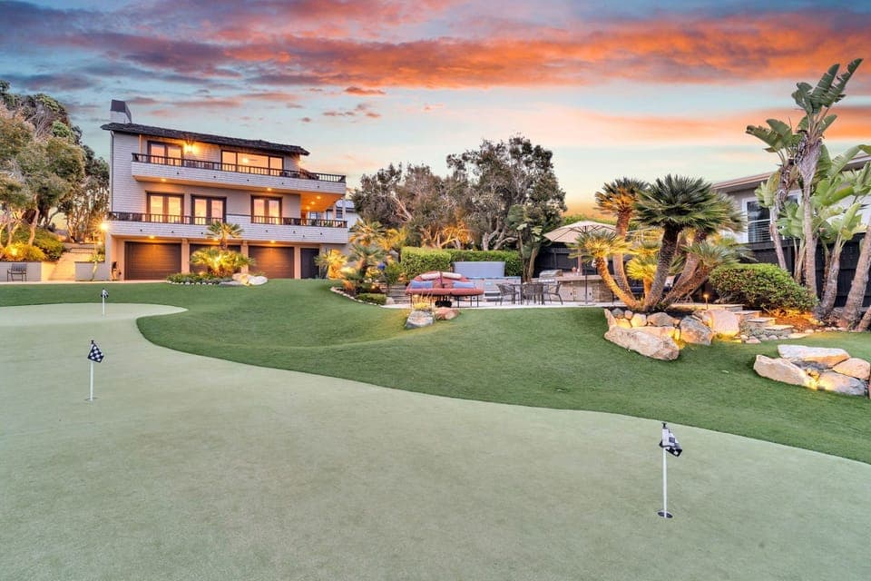 Welcome to the one-of-a-kind Fairway Retreat!