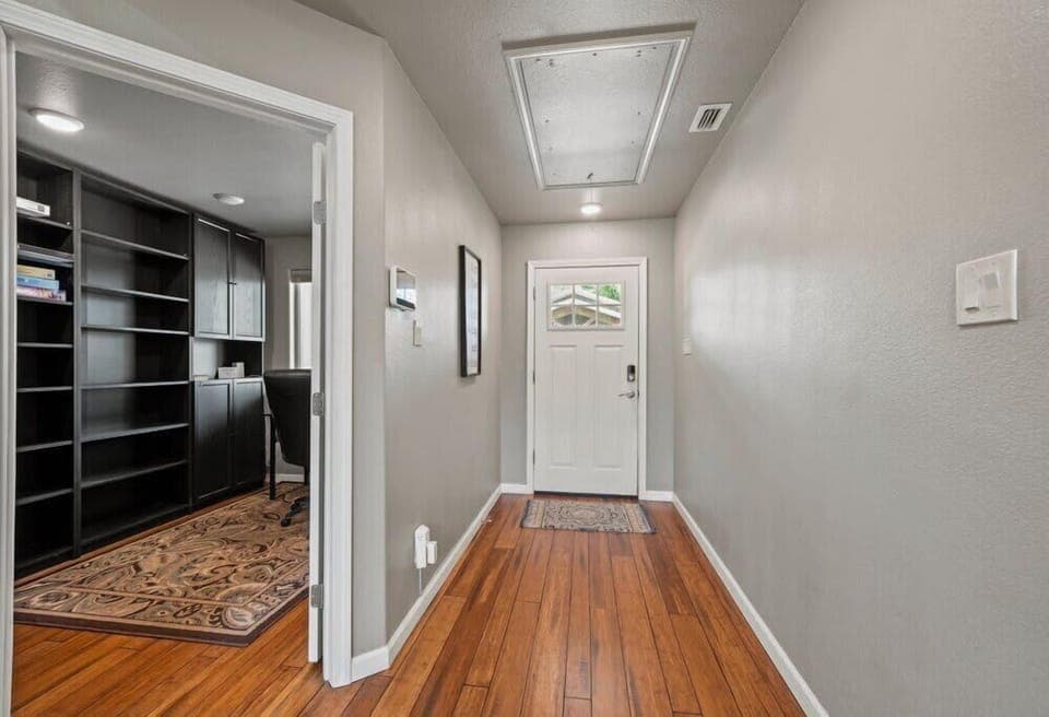 Need to sneak in a few emails or hop on a Zoom call? This dedicated workspace has you covered with a comfortable chair, desk space, and a quiet environment perfect for focus and productivity—even while you're away.