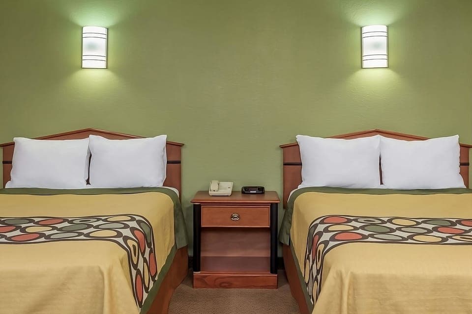 Unit w/ Two Double size beds