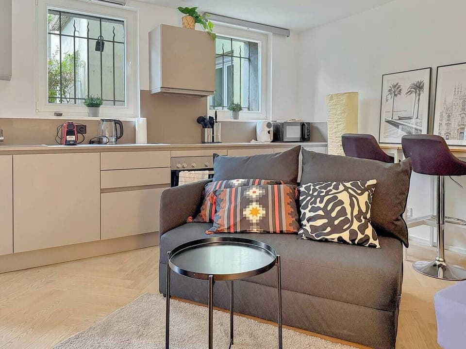 4d90758a-a443-4c06-a63f-563b178cae3f