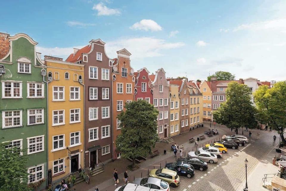 We can also admire the stunning architecture of Gdansk through the window. 