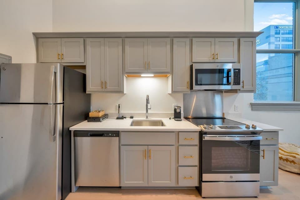 302 - Kitchen