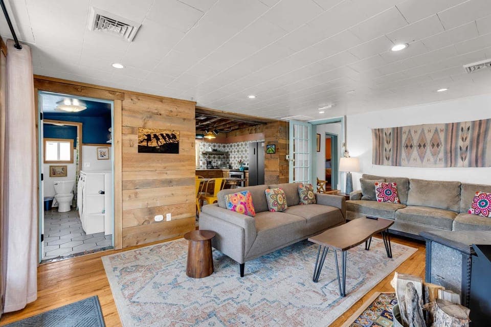 Living Area
•Open to the Kitchen
•Access to the Bathroom and Laundry