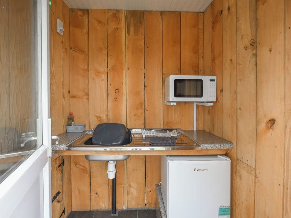 Kitchen | The Sheep Pod - Glampio Cae Pella, Welshpool