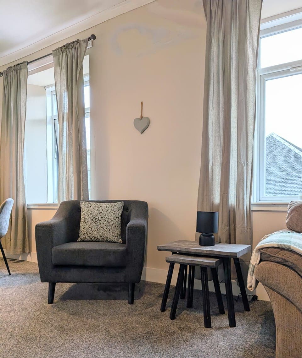 Living Room / Lounge