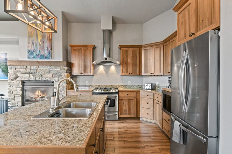 Fully Stocked Chefs Kitchen