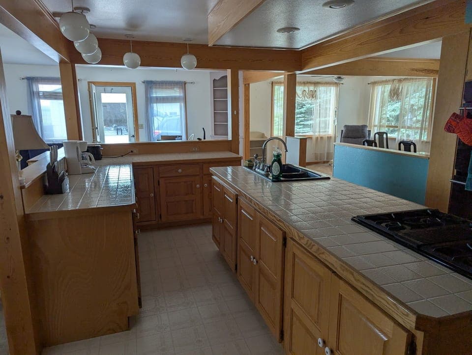 Spacious Kitchen