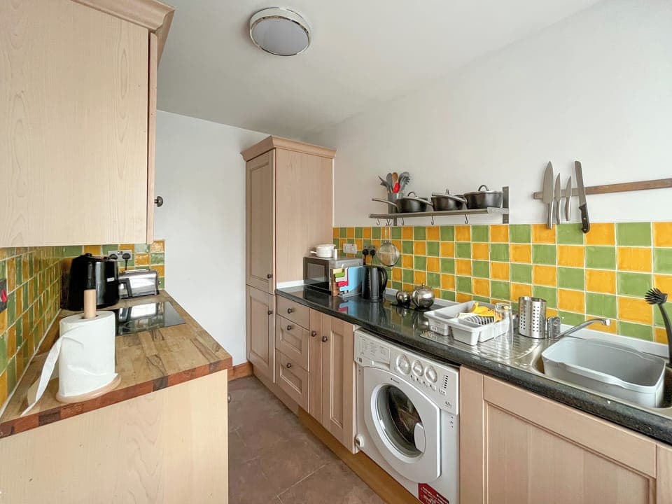Kitchen | Swan Cottage, Corwen and the Berwyn Mountains