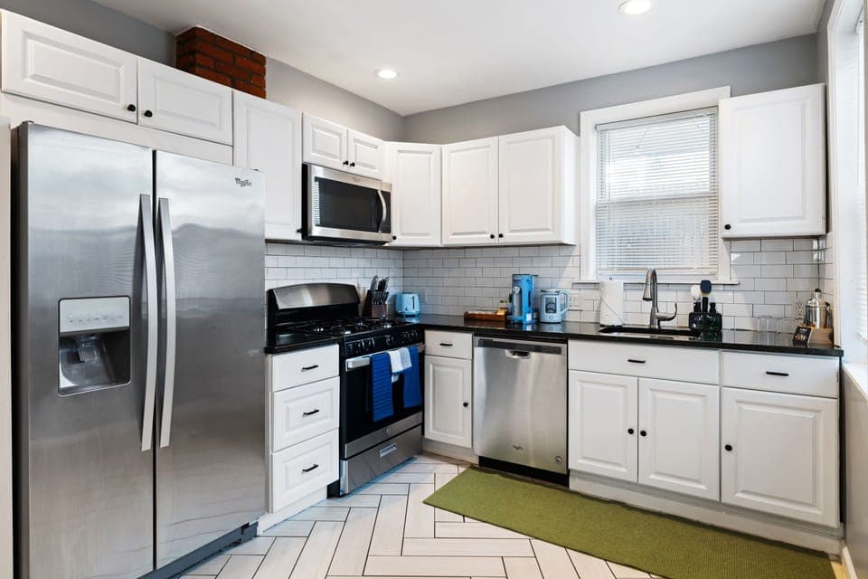 Fully equipped kitchen