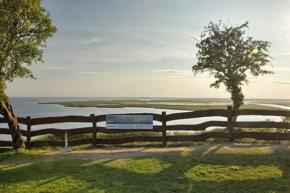 Immediate Surroundings [summer] (<1 km)