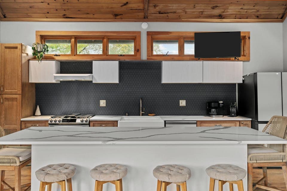 Large Kitchen island instead of a dining room table