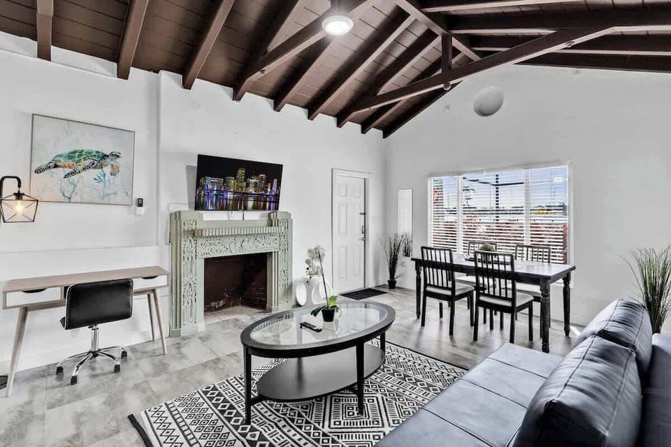 Relax, recharge, and feel at home 💤 This cozy South Florida vacation rental features a comfy bed, workspace, and kitchenette—perfect for couples, solo travelers, or remote workers.
