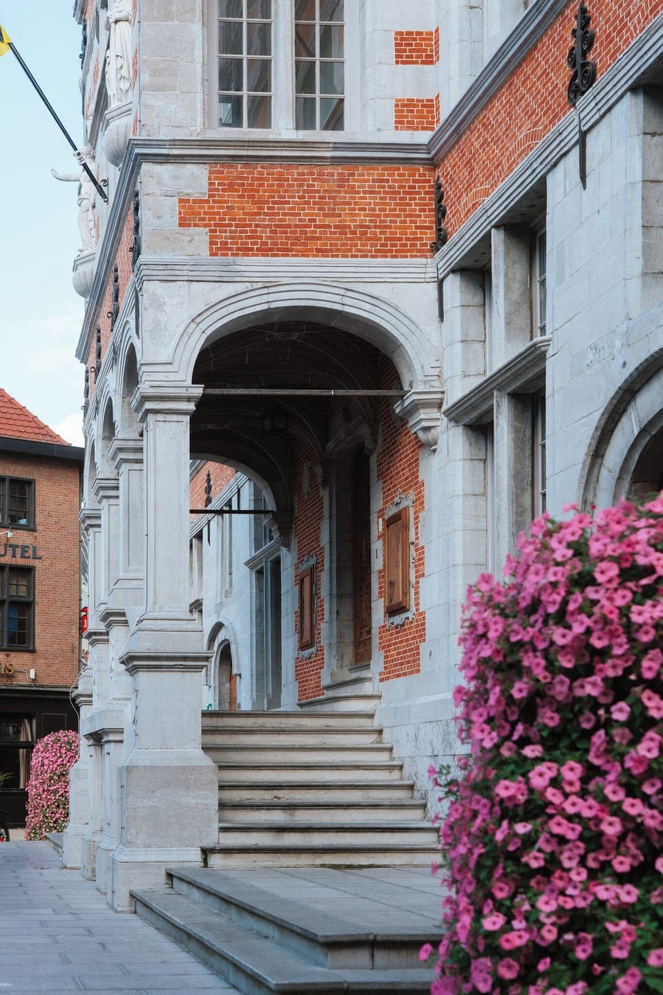 Holiday Home in Halle: Historic Halle Town Hall – Explore the medieval charm of Halle’s town hall and main square.