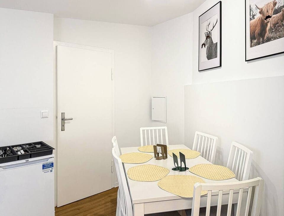 9ca389b8-5628-4b0b-9fc4-c93d65c86445