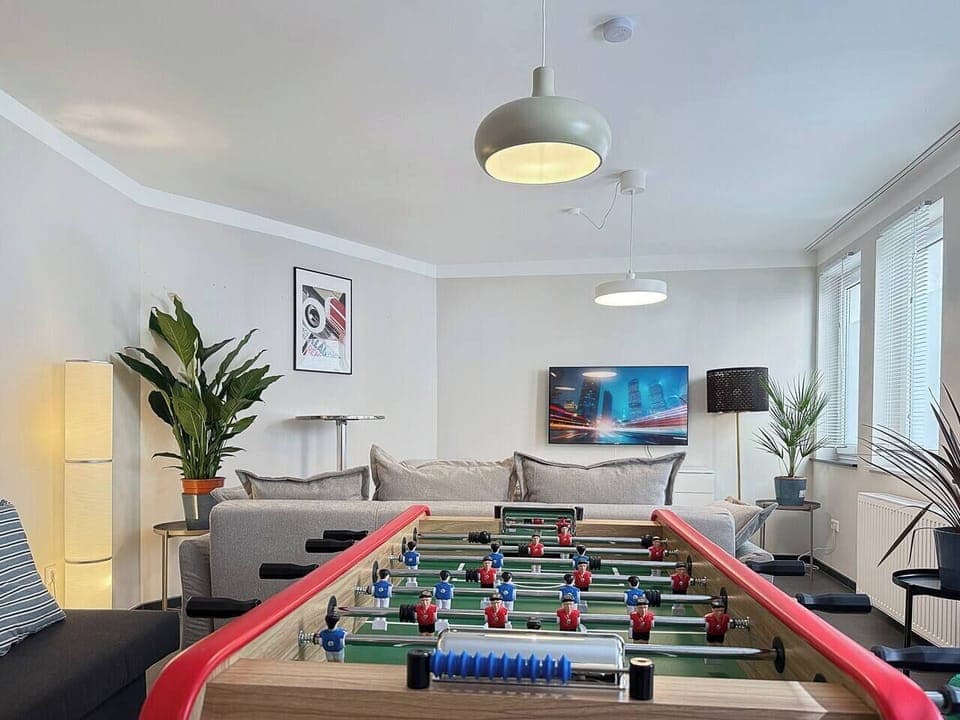 9e62e924-8d18-4fce-95fe-b792b2d6773f