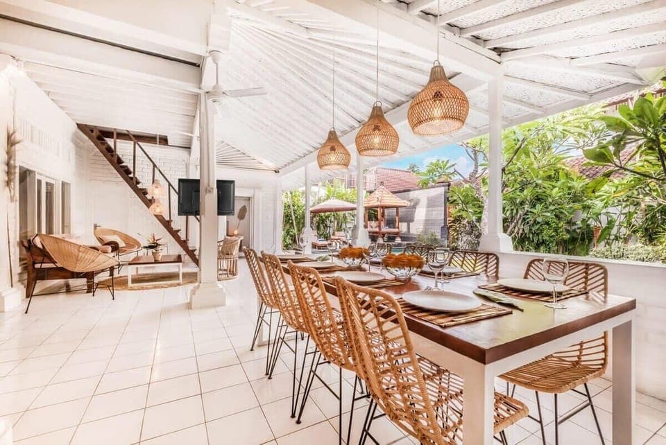 An intimate space for entertaining