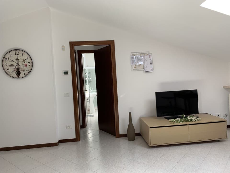 463be4e0-6da0-49c5-8dae-c1662b3dabd6