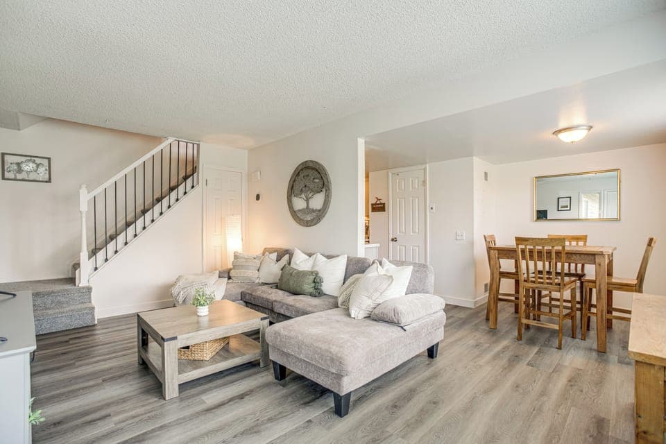 Lakewood Vacation Rental | 2BR | 1.5BA | 1,200 Sq Ft | 2 Steps to Enter