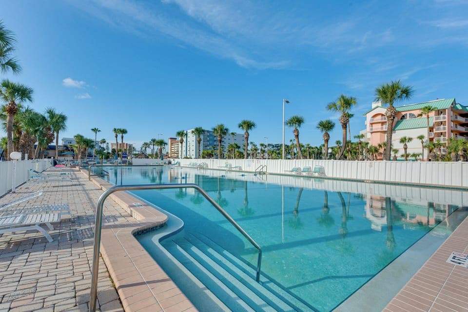 Indian Shores Vacation Rental | Studio | 1BA | 527 Sq Ft | Stairs Required