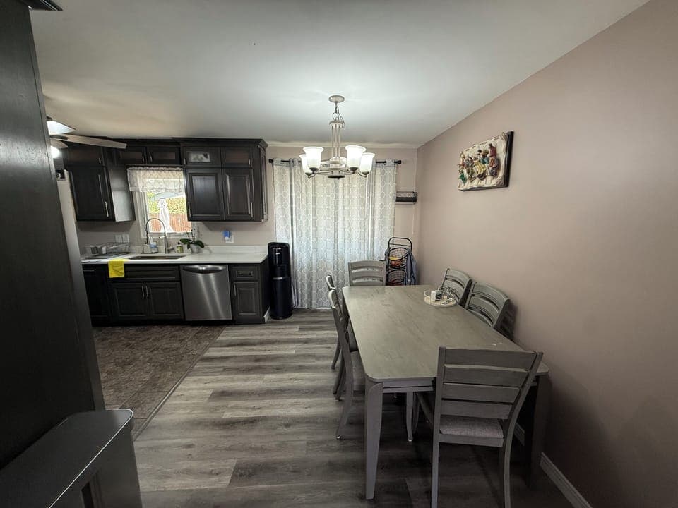 Dining table seats 6