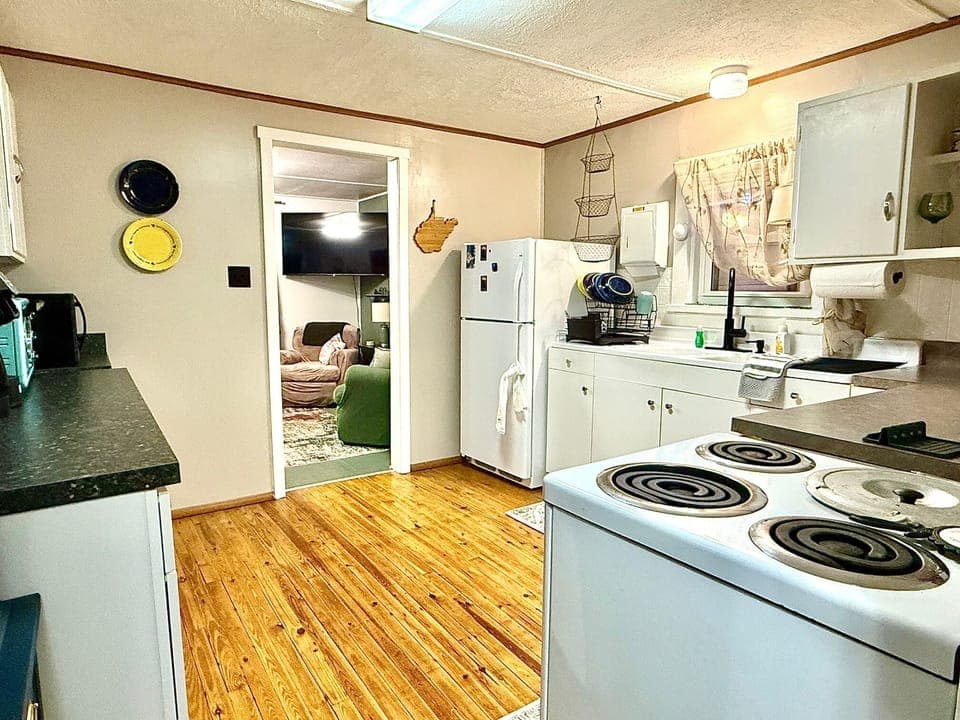 Fully stocked kitchen
