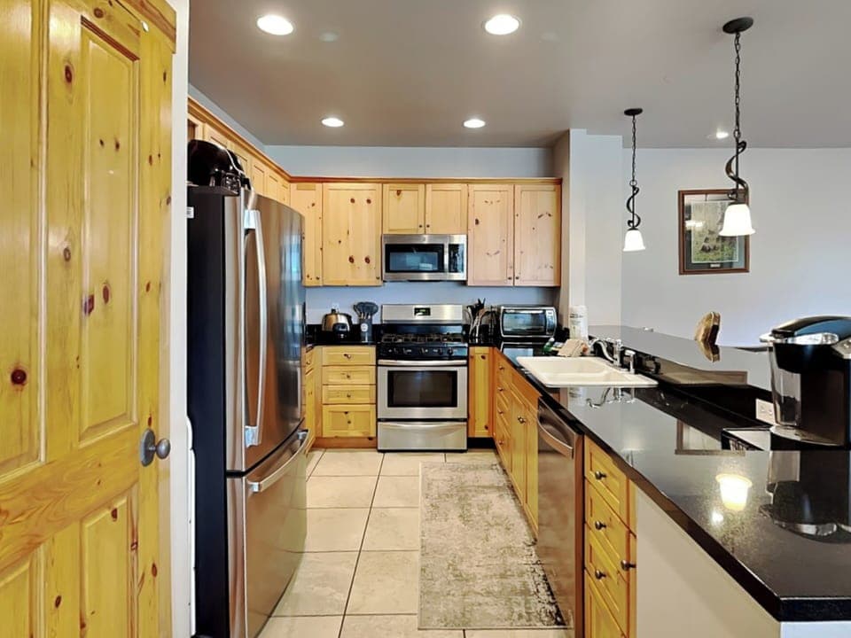 Full Kitchen