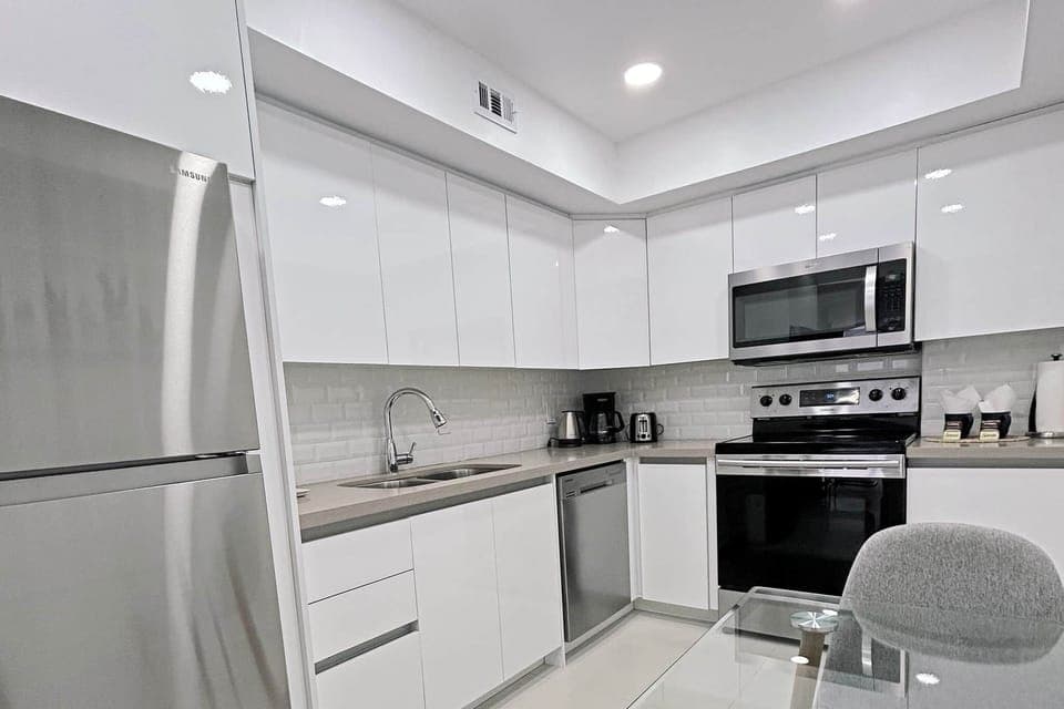 Fully equipped kitchen