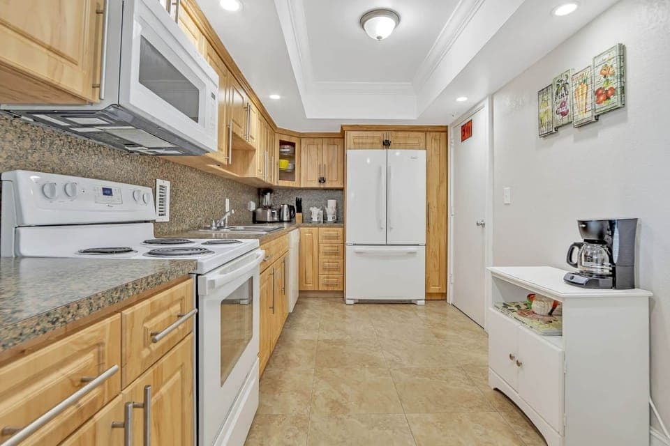 Fully equipped kitchen