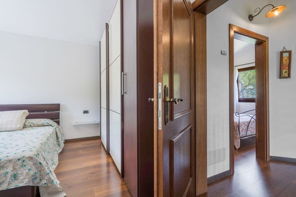 Autumn, Room Detail, Spring, Summer