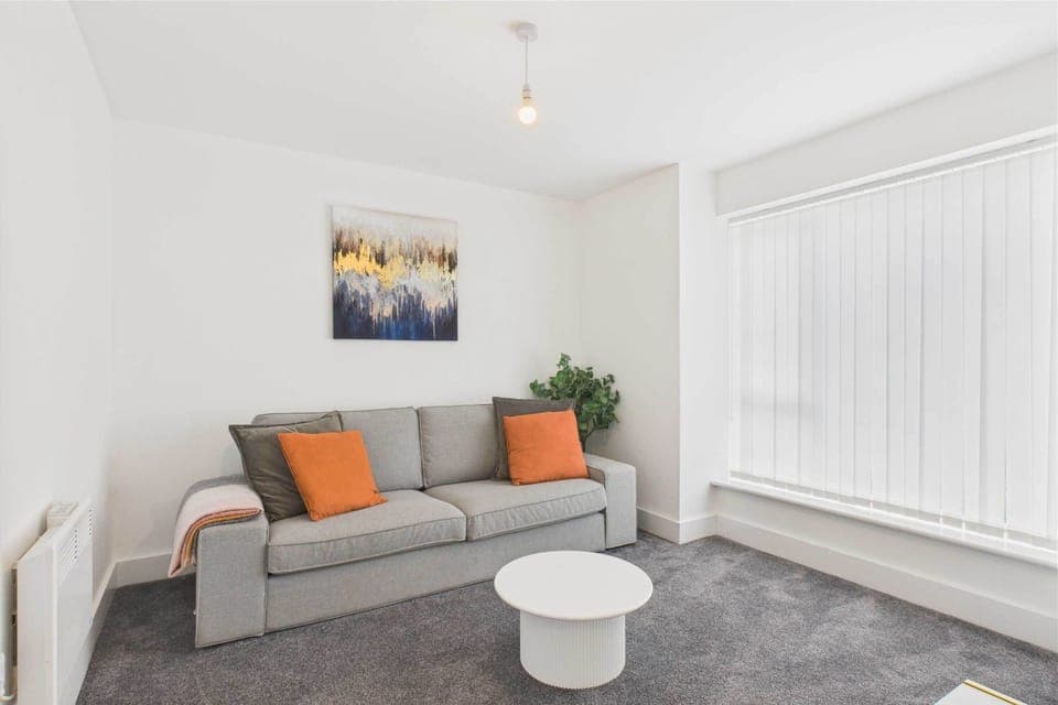 Holland Street Townhouse II, Fairfield - Host & Stay