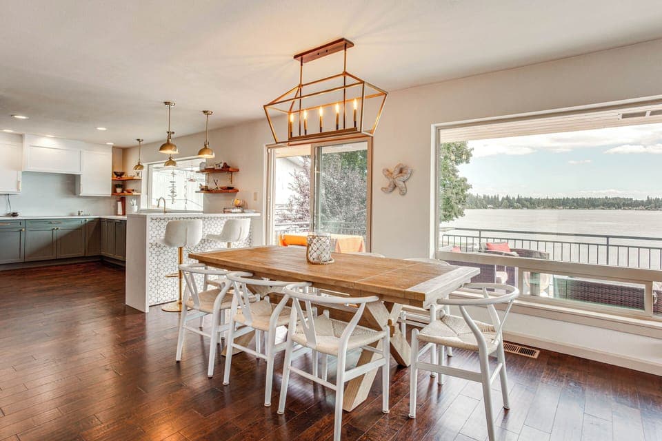 Dining Area | Main Level