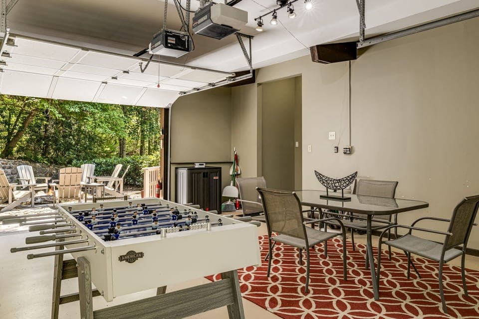 Garage Game Room
