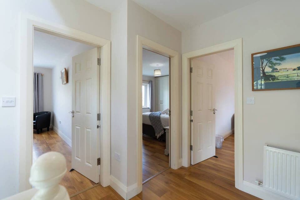 4d0d55e2-923e-4c7b-bc9d-3a12bdf63f97