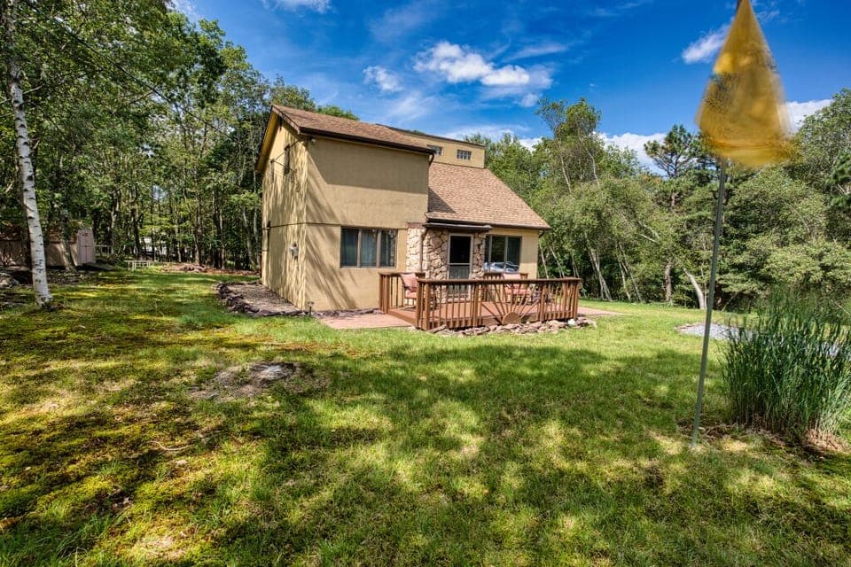 The Hillside Hideaway 