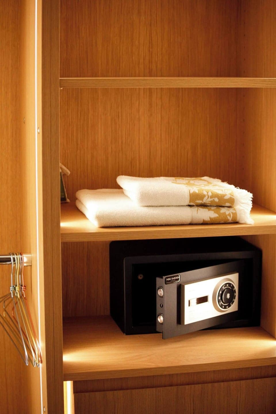 Bedroom 1 - Additional towels, safe
