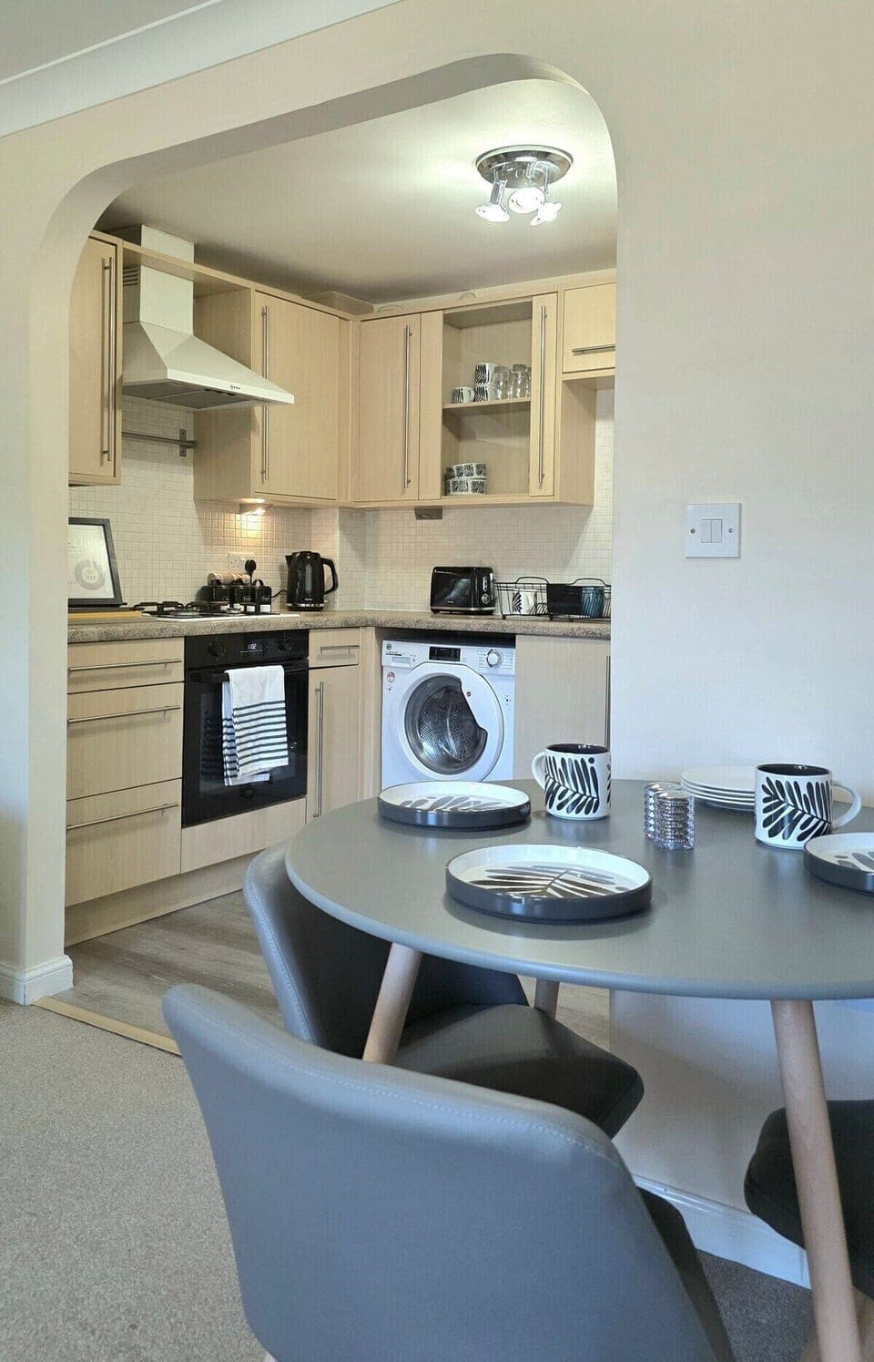 Crockery - Plates, mugs, glasses and cutlery, everything you need