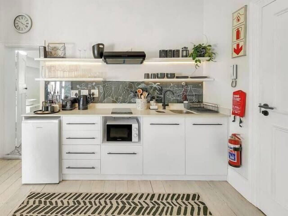 Stunning 1 bedroom apartment in Observatory (7648)