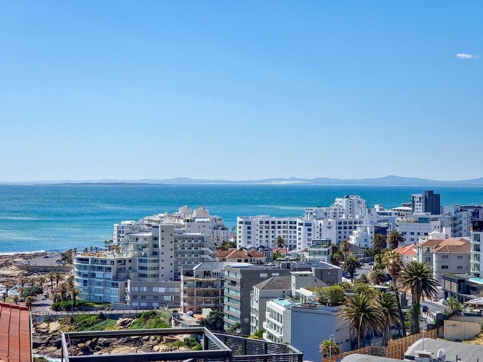 4-Floor Bantry Bay Villa with Stunning Views (31706)