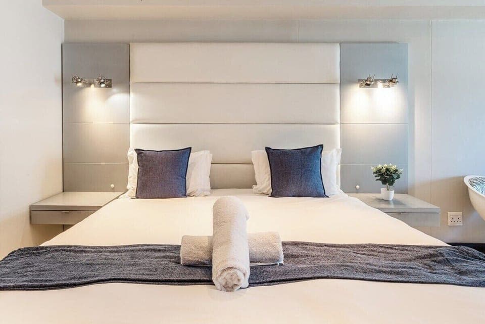 Luxury King Sized Bed