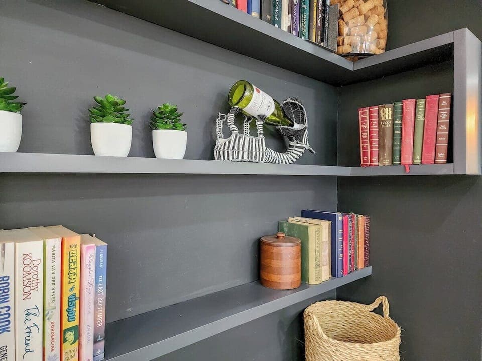 Spacious family Apartment Near Beach with Inverter (11371)