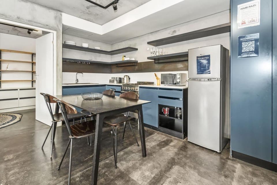 Contemporary Family Retreat in the Heart of Bo-Kaa (23019)