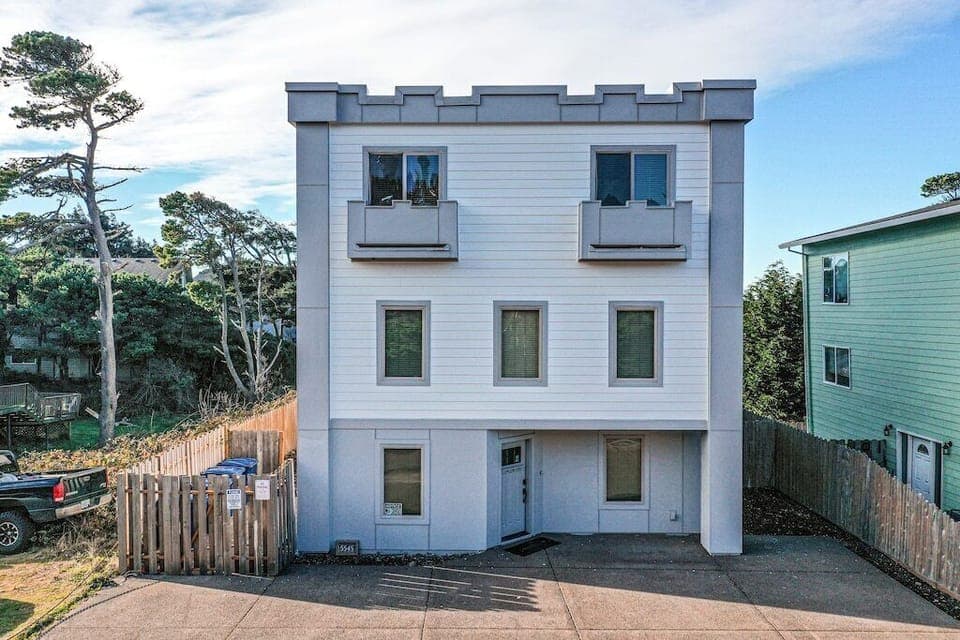 The Castle At Roads End