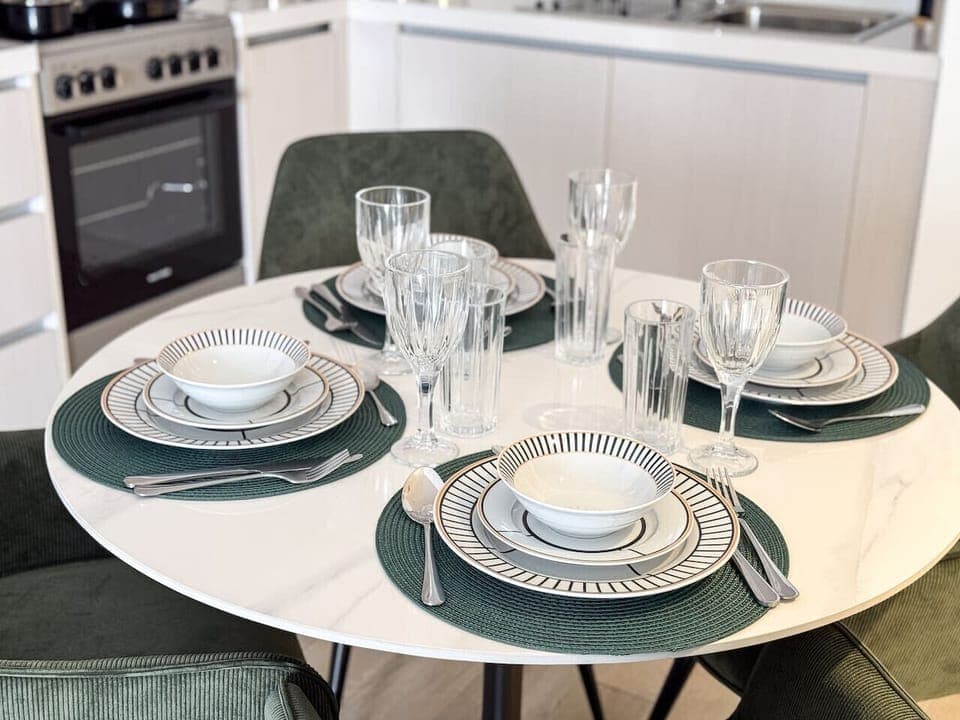 Luxury 1 bedroom apartment available on short term rental in Yas Island, Abu Dhabi, UAE