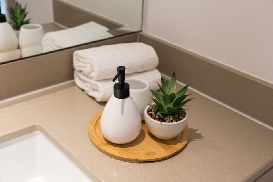 Luxury 1 bedroom apartment available on short term rental in Yas Island, Abu Dhabi, UAE