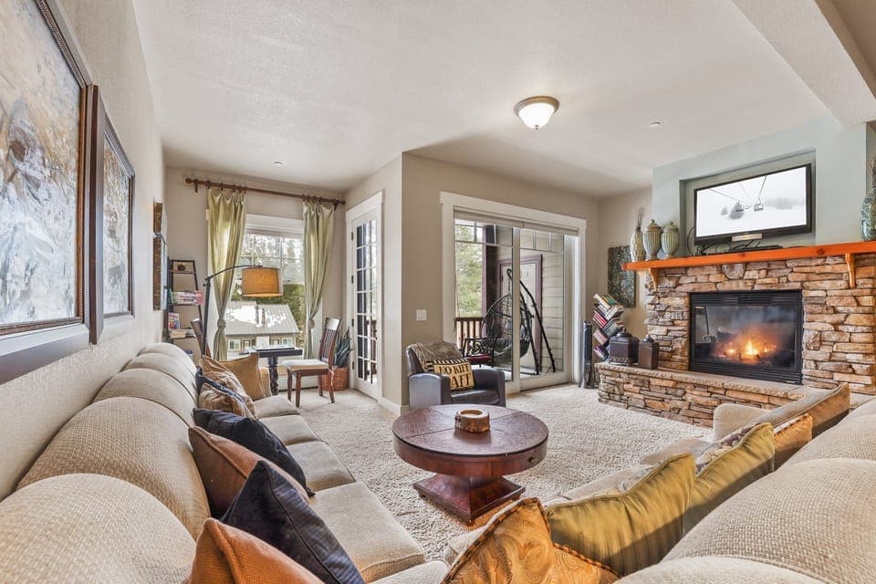 Architecture, Building, Furniture, Indoors, Living Room