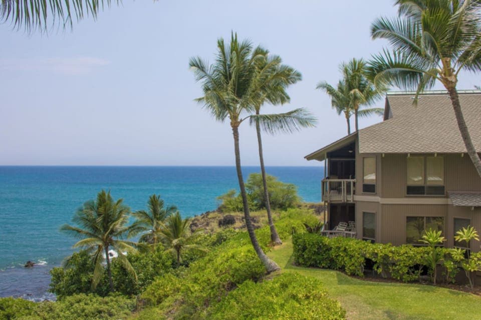 Beautiful oceanfront villa!